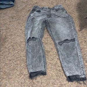 American eagle washed black/ grey mom jeans